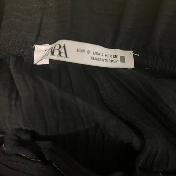 ZARA High Waist Crinkle Elastic Waist Black Shorts w/ Pockets - Picture 4 of 4